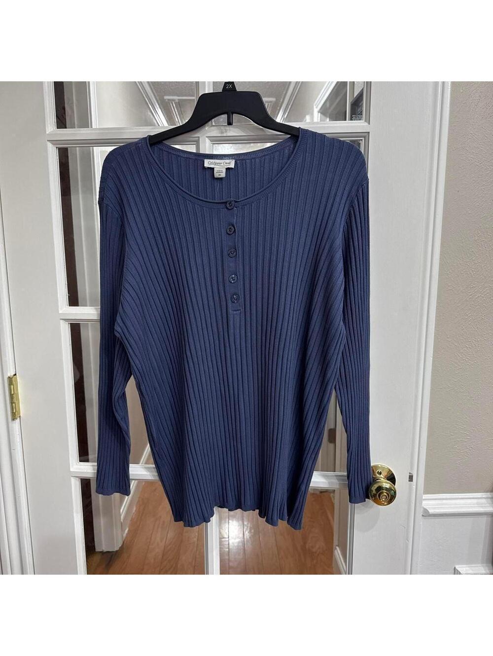 Coldwater Creek Blue Ribbed Button Up Long Sleeve Top